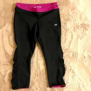 New Balance Black Ruched Cropped Leggings